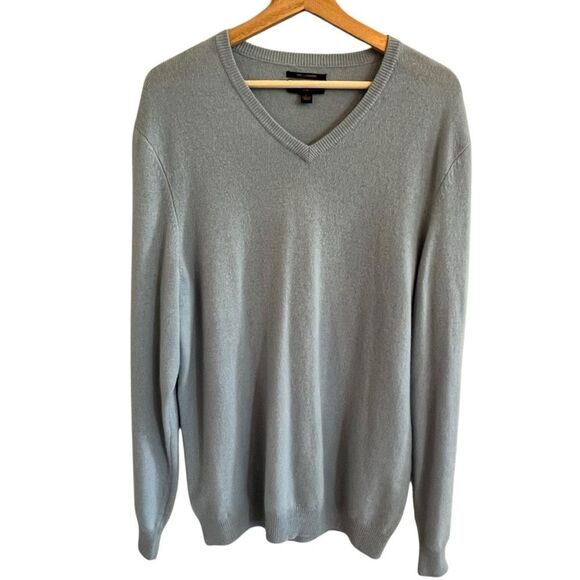 Club Room Mens V Neck Cashmere Sweater Size L Baby Blue Quiet Luxury Preppy - Picture 1 of 5